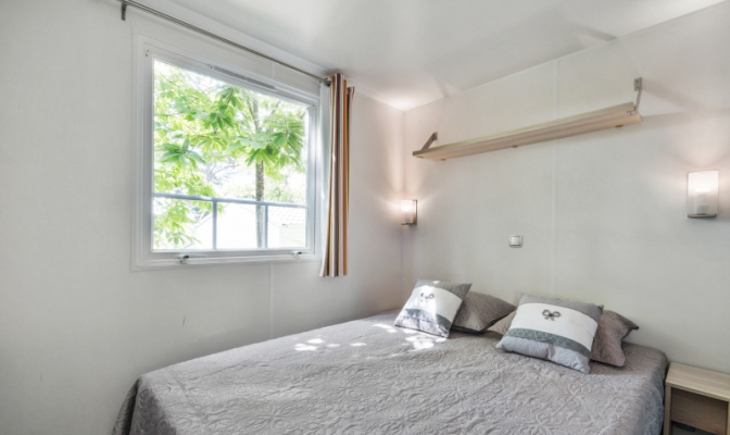 Resort Top TV - 6 Personen - Slaapkamer 1