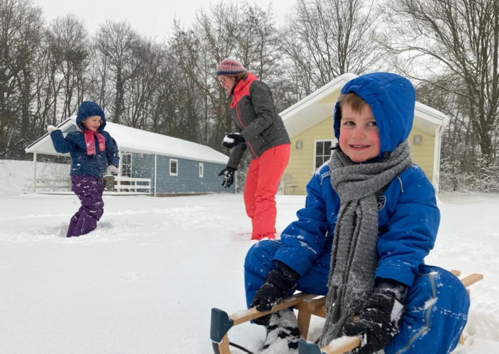 Spelen in de sneeuw - Winter