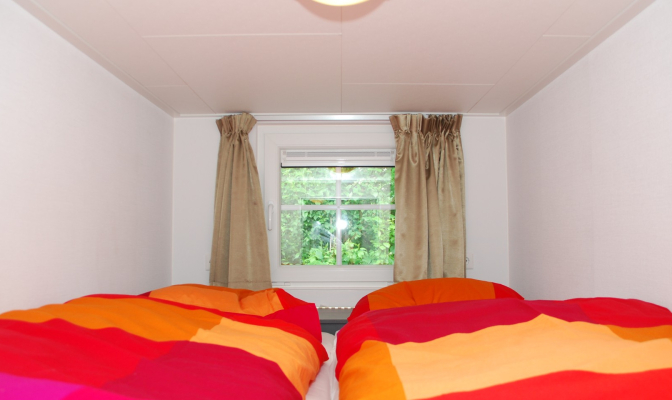 Chalet TV - 6 Personen - Slaapkamer 2