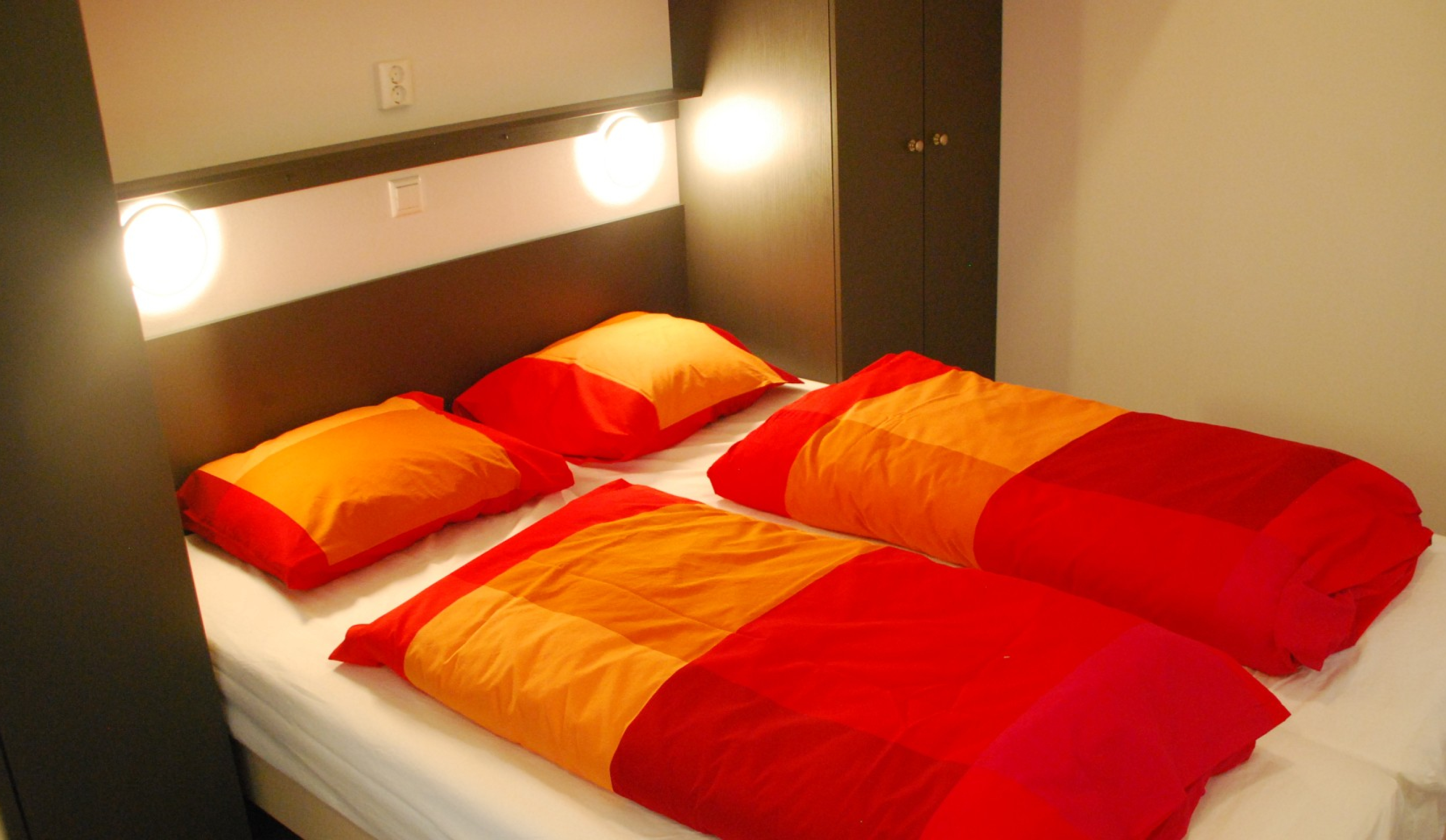 Chalet TV - 6 Personen - Slaapkamer 1