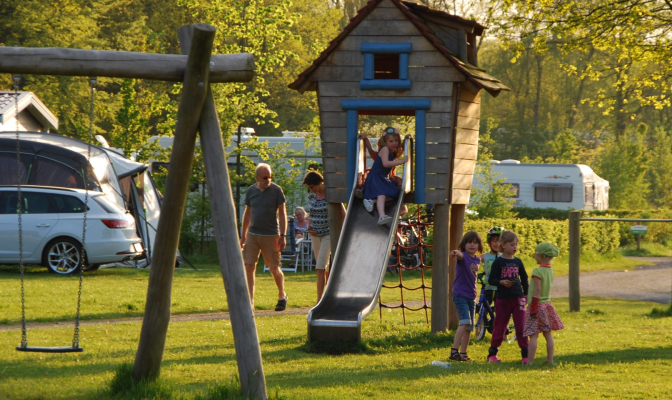 Speelhuisje kamperen